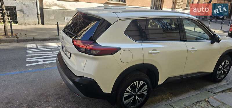 Внедорожник / Кроссовер Nissan X-Trail 2023 в Львове