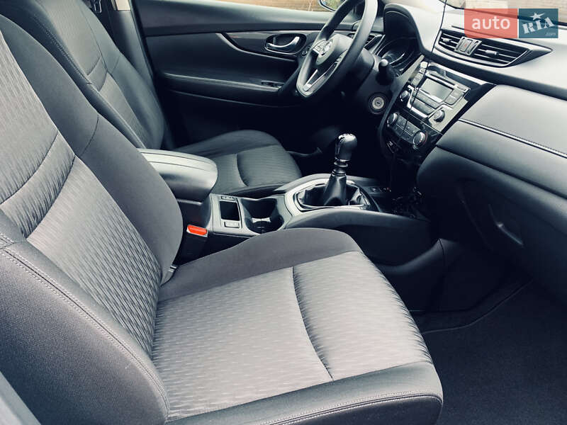 Внедорожник / Кроссовер Nissan X-Trail 2019 в Кривом Роге фото 23 Внедорожник / Кроссовер Nissan X-Trail 2019 в Кривом Роге