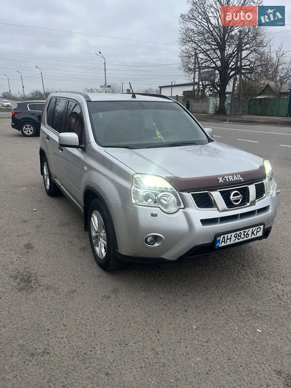 Внедорожник / Кроссовер Nissan X-Trail 2011 в Днепре