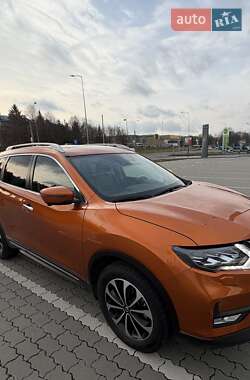 Внедорожник / Кроссовер Nissan X-Trail 2018 в Львове