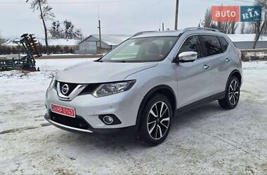 Позашляховик / Кросовер Nissan X-Trail 2016 в Новоархангельську