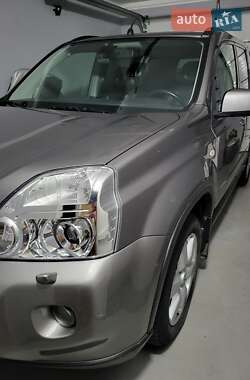 Внедорожник / Кроссовер Nissan X-Trail 2008 в Светловодске