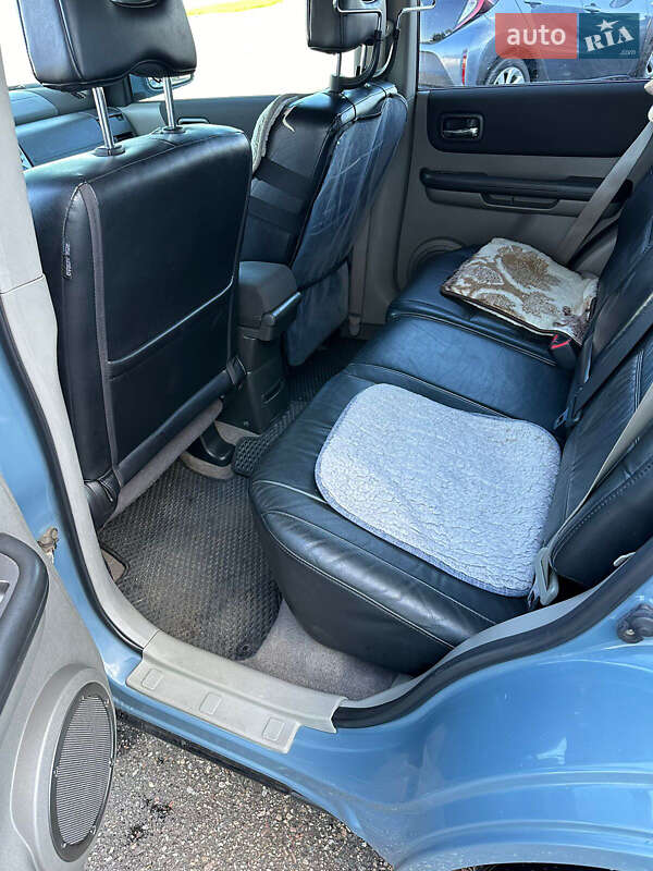 Внедорожник / Кроссовер Nissan X-Trail 2005 в Краматорске