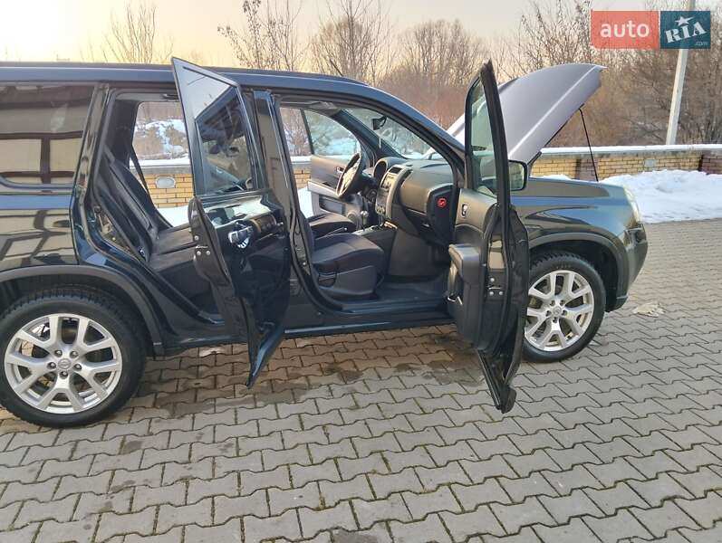 Внедорожник / Кроссовер Nissan X-Trail 2010 в Хмельницком