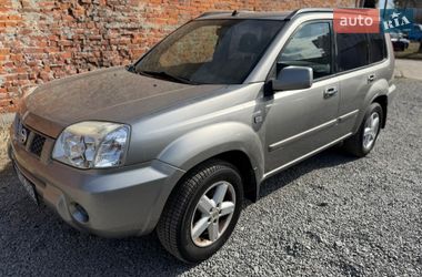 Позашляховик / Кросовер Nissan X-Trail 2005 в Львові