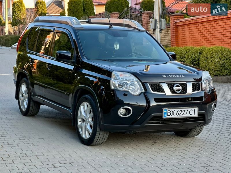 Внедорожник / Кроссовер Nissan X-Trail 2010 в Хмельницком