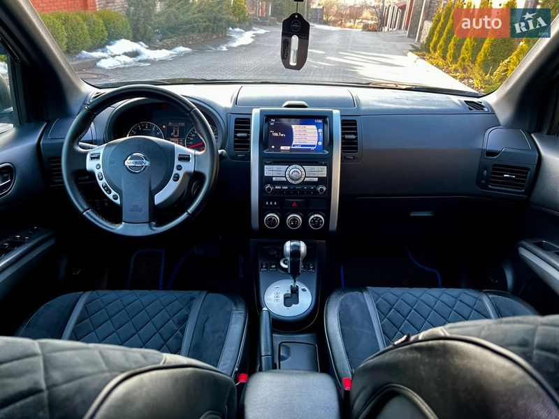 Внедорожник / Кроссовер Nissan X-Trail 2010 в Хмельницком