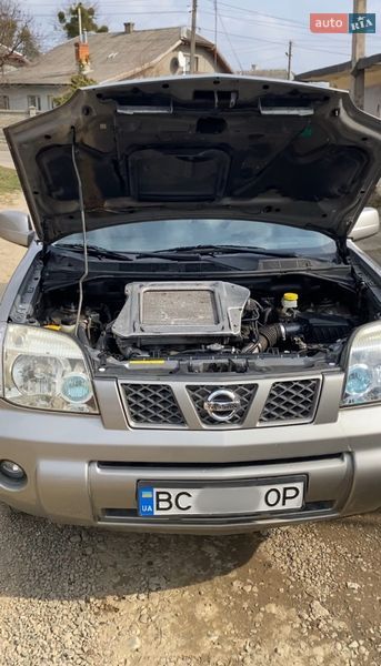 Внедорожник / Кроссовер Nissan X-Trail 2004 в Стрые