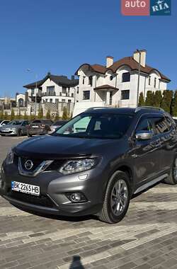 Внедорожник / Кроссовер Nissan X-Trail 2014 в Ровно