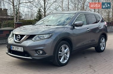 Внедорожник / Кроссовер Nissan X-Trail 2015 в Ровно