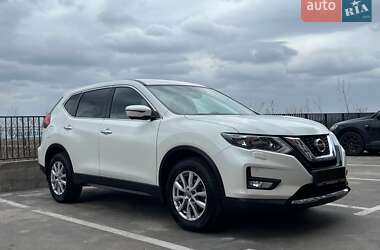 Позашляховик / Кросовер Nissan X-Trail 2017 в Києві