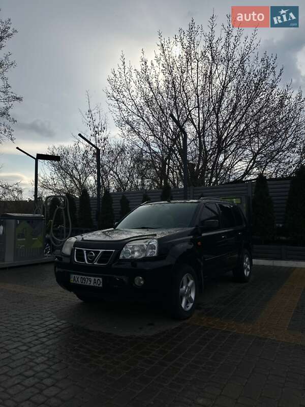 Nissan X-Trail 2003