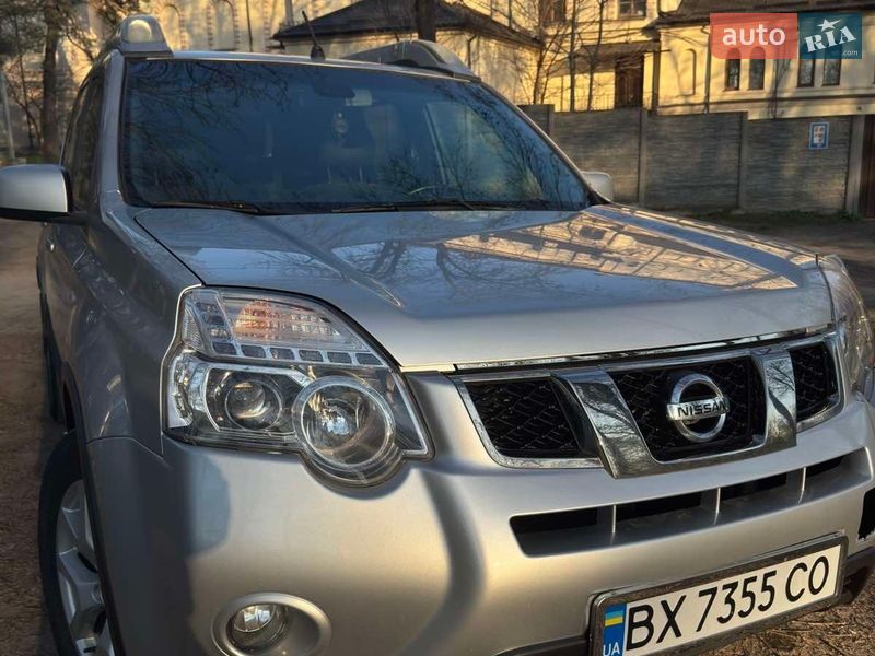 Внедорожник / Кроссовер Nissan X-Trail 2011 в Каменец-Подольском