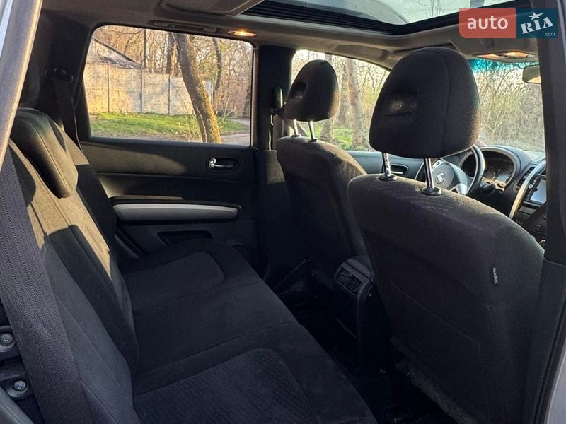 Внедорожник / Кроссовер Nissan X-Trail 2011 в Каменец-Подольском