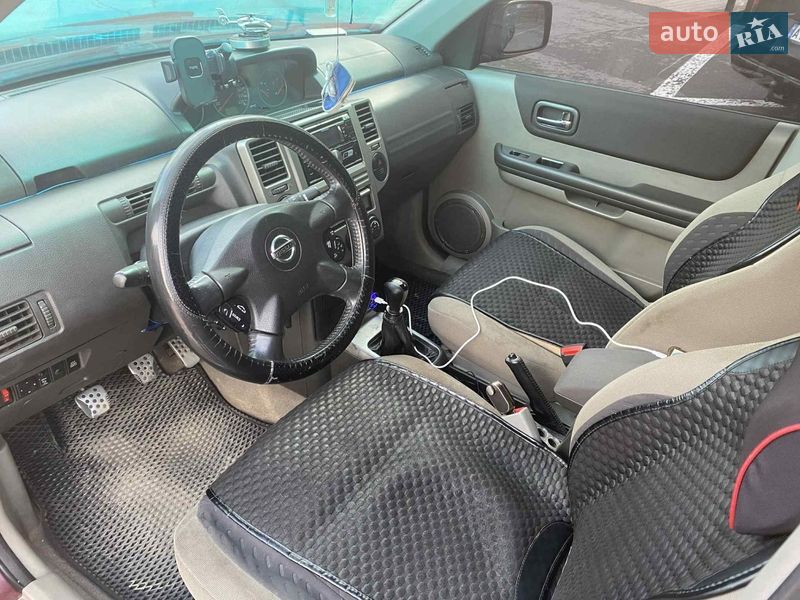 Внедорожник / Кроссовер Nissan X-Trail 2006 в Микуличине