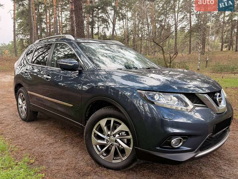 Внедорожник / Кроссовер Nissan X-Trail 2016 в Ахтырке