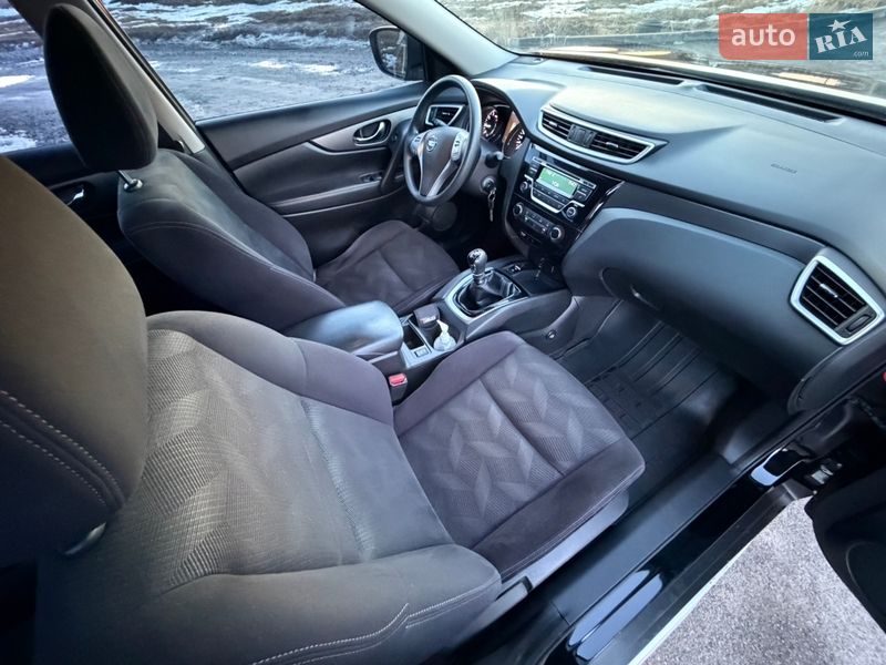 Внедорожник / Кроссовер Nissan X-Trail 2017 в Виннице