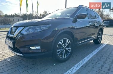 Позашляховик / Кросовер Nissan X-Trail 2017 в Києві