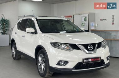 Внедорожник / Кроссовер Nissan X-Trail 2017 в Киеве