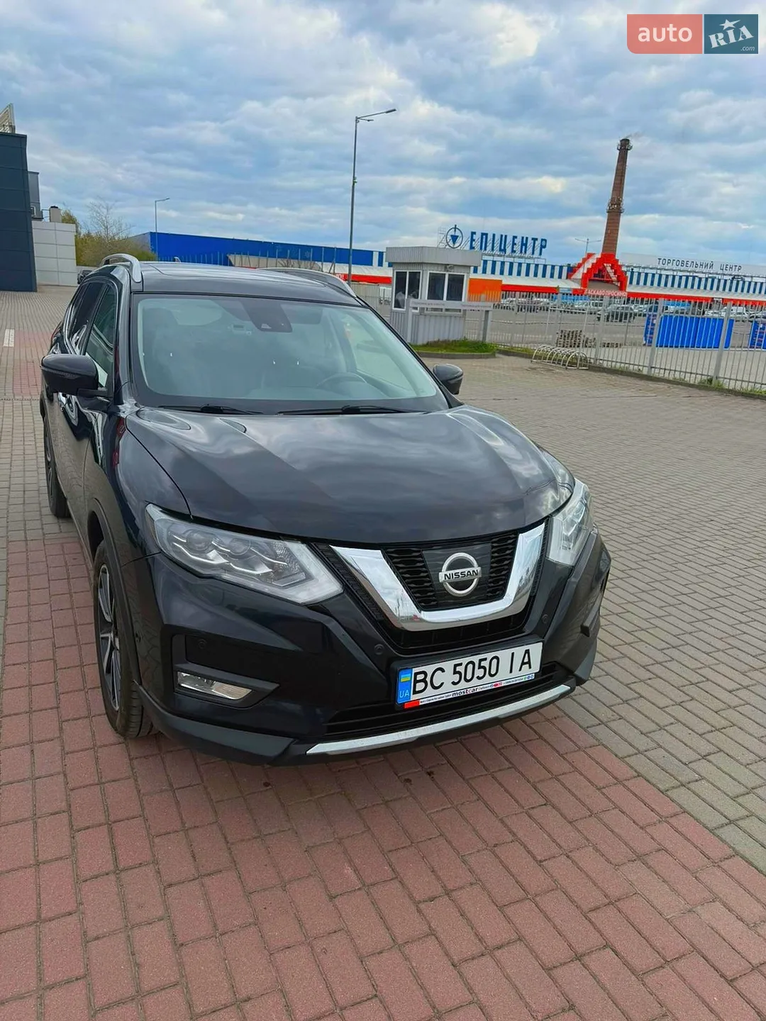 Nissan X-Trail 2017 VIN JN1JFAT32U0100550 фото оголошення 2 з 54