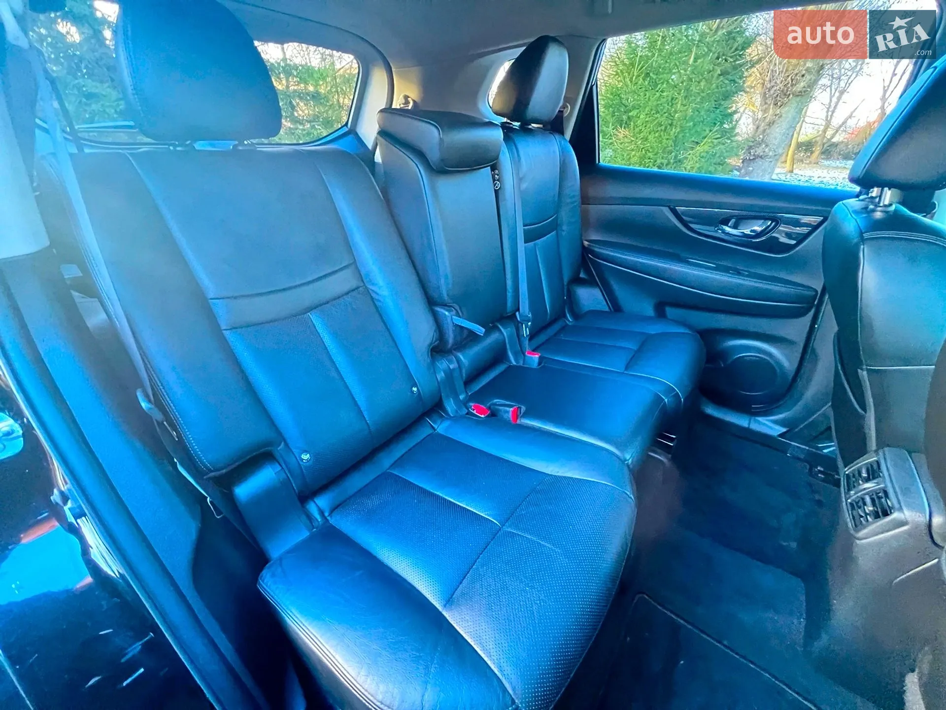 Nissan X-Trail 2017 VIN JN1JFAT32U0100550 фото оголошення 16 з 54