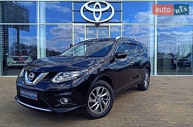 Внедорожник / Кроссовер Nissan X-Trail 2017 в Киеве
