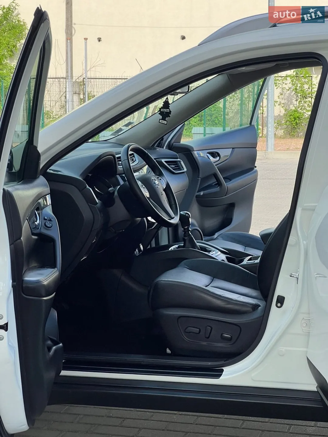 2017 Nissan X-Trail - мініатюра 29