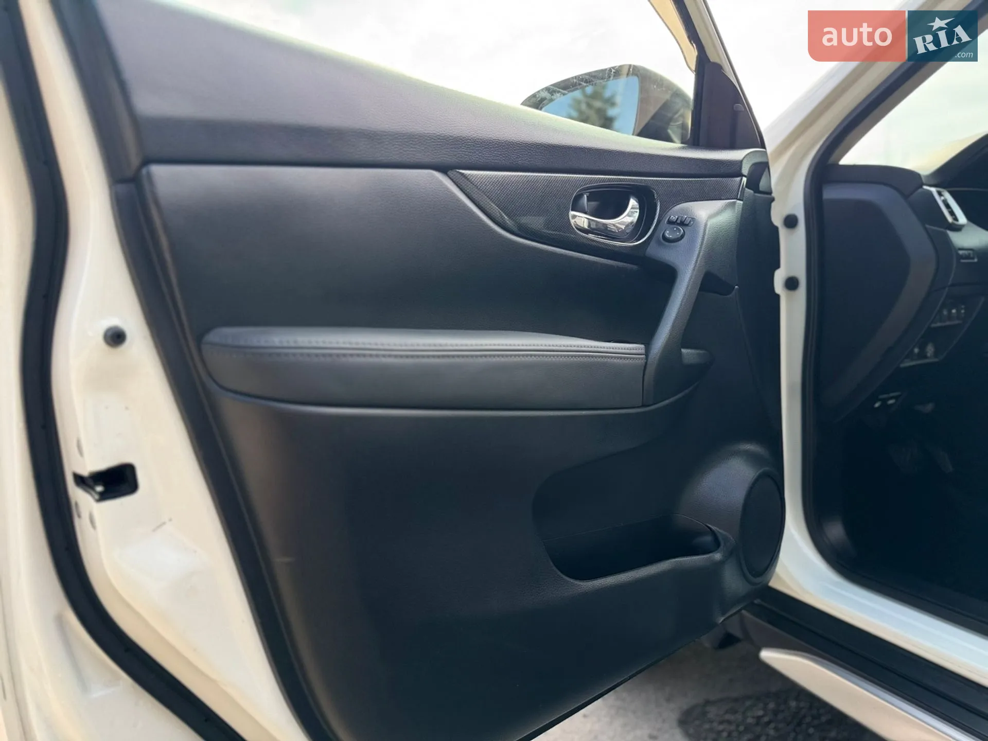 2017 Nissan X-Trail - мініатюра 26