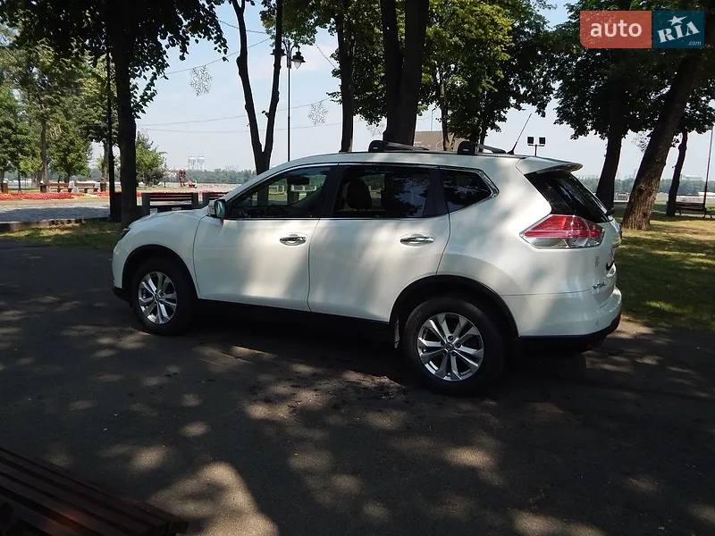 Nissan X-Trail 2015 VIN JN1TBNT32U0000449 фото оголошення 10 з 52