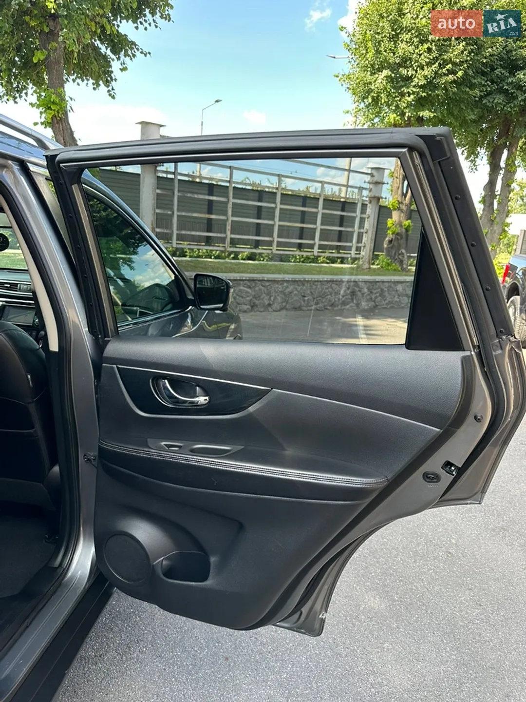 2015 Nissan X-Trail - мініатюра 21