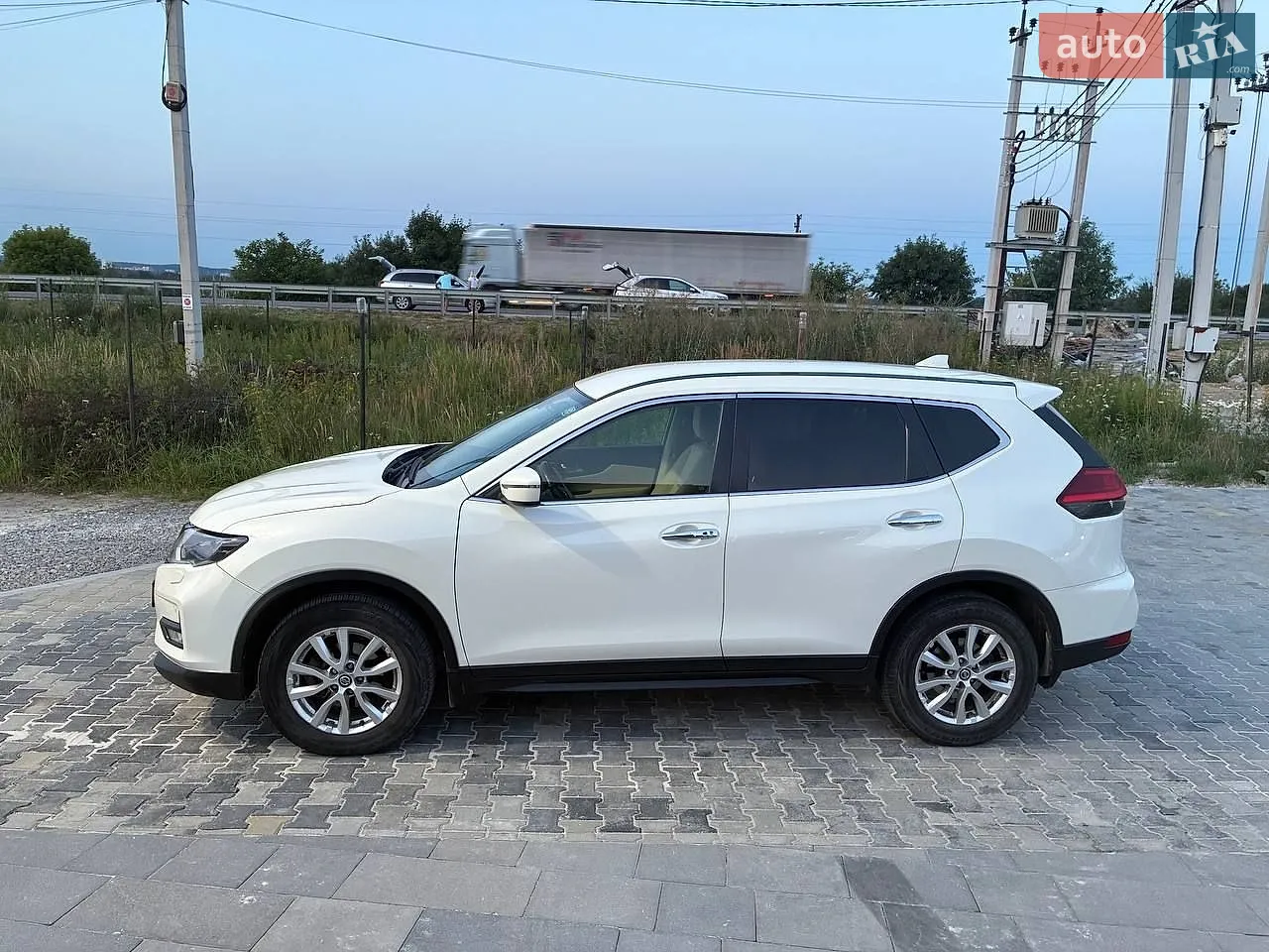 2020 Nissan X-Trail - мініатюра 2
