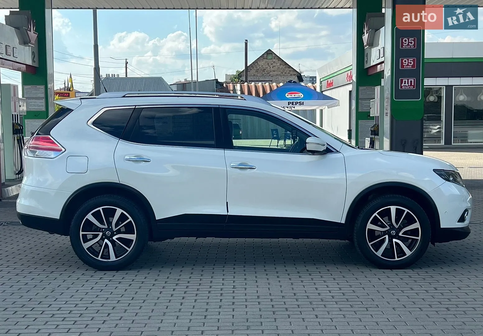 2017 Nissan X-Trail - мініатюра 12