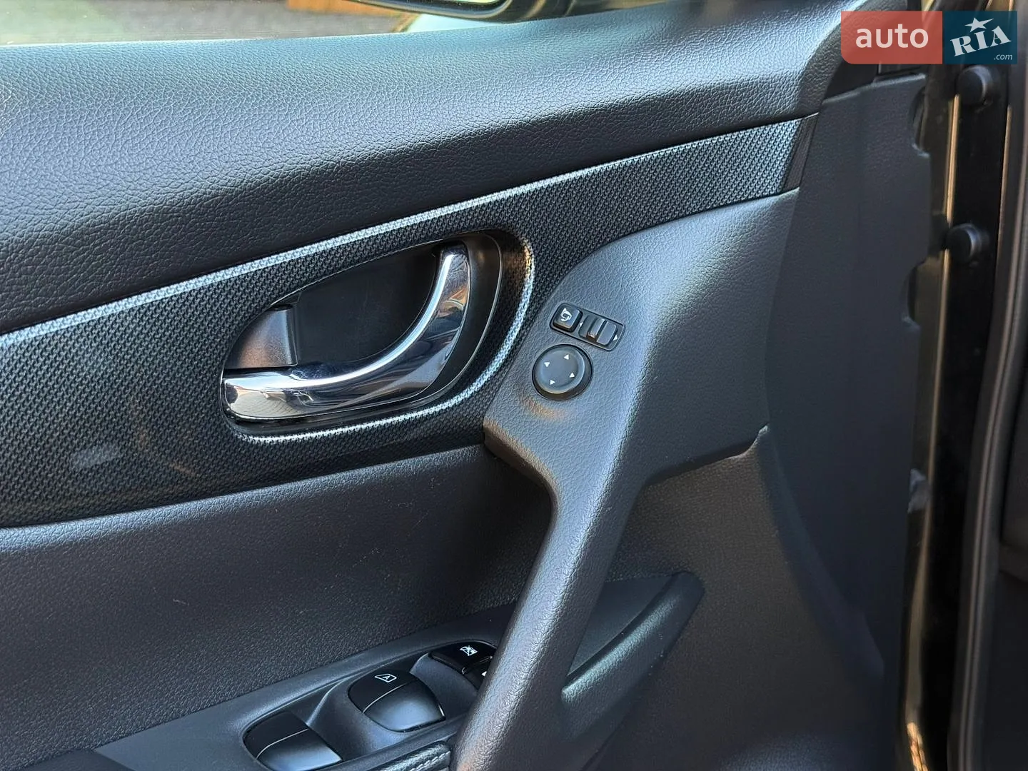2016 Nissan X-Trail - мініатюра 30