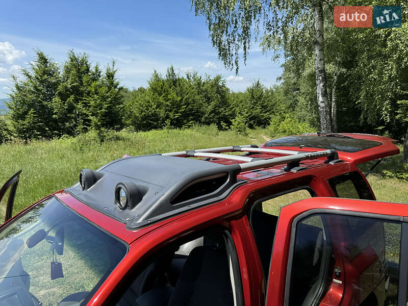 Позашляховик / Кросовер Nissan Xterra 2012 в Косові