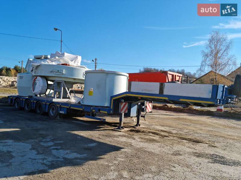 Низкорамная платформа Nooteboom BV 2008 в Львове