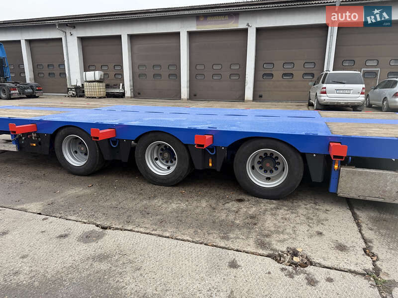 Низкорамная платформа Nooteboom OSD 2006 в Черновцах