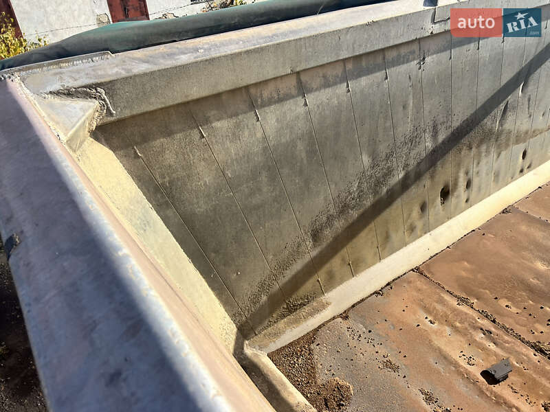 Самоскид напівпричіп Novatrail SKI 1999 в Жовкві