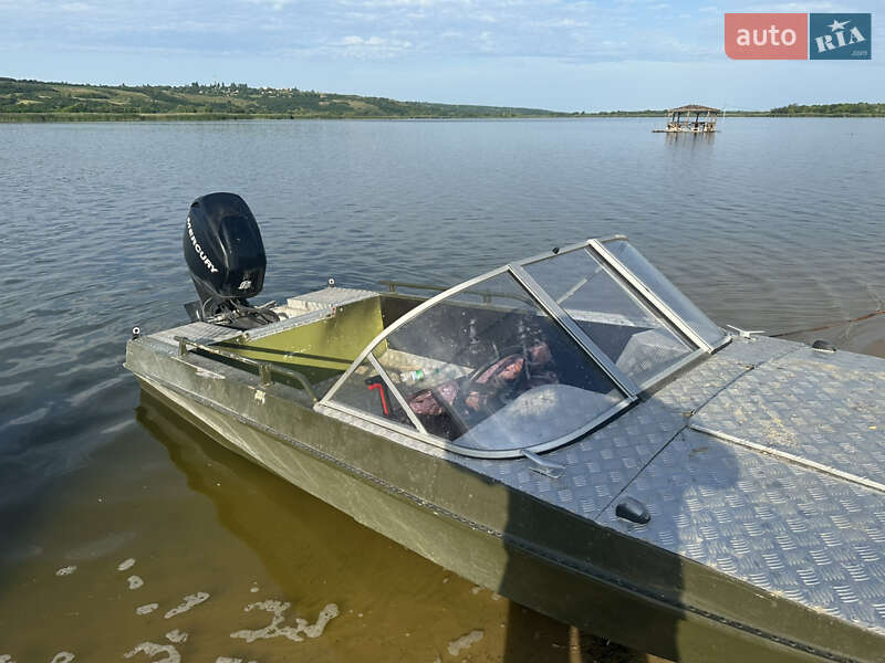 Катер Обь 3 1991 в Николаеве