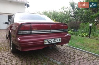 Седан Oldsmobile Cutlass Supreme 1994 в Києві