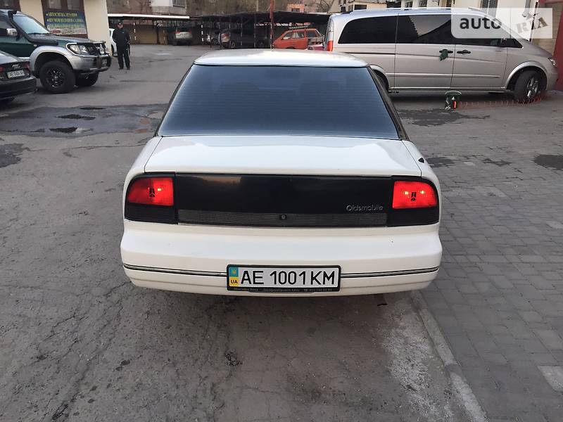 Седан Oldsmobile Cutlass 1993 в Днепре фото 5 Седан Oldsmobile Cutlass 1993 в Днепре