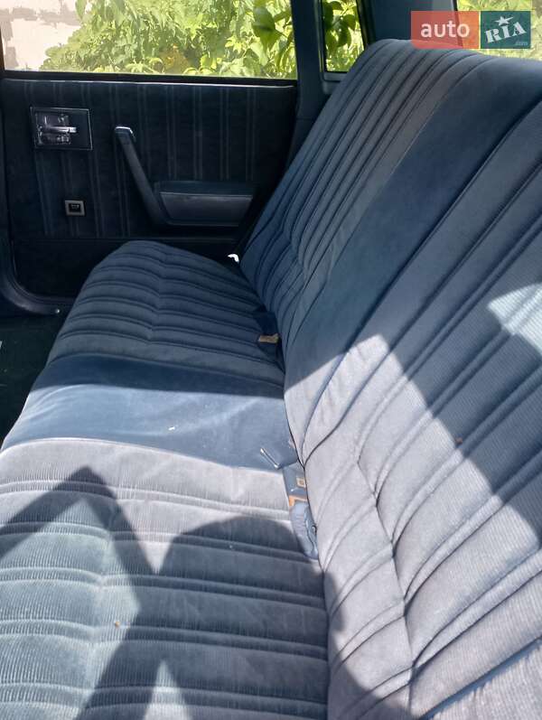 Седан Oldsmobile Cutlass 1988 в Киеве