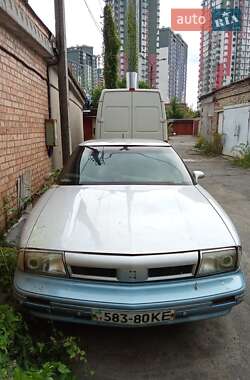Седан Oldsmobile Eighty-Eight 1992 в Києві