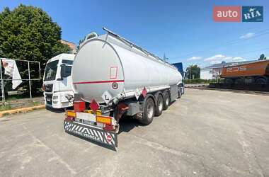 Цистерна полуприцеп OMT 3SCO1 2006 в Киеве