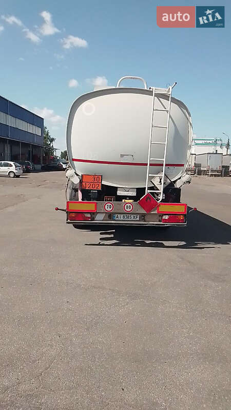 Цистерна полуприцеп OMT 3SCO1 2003 в Иванкове