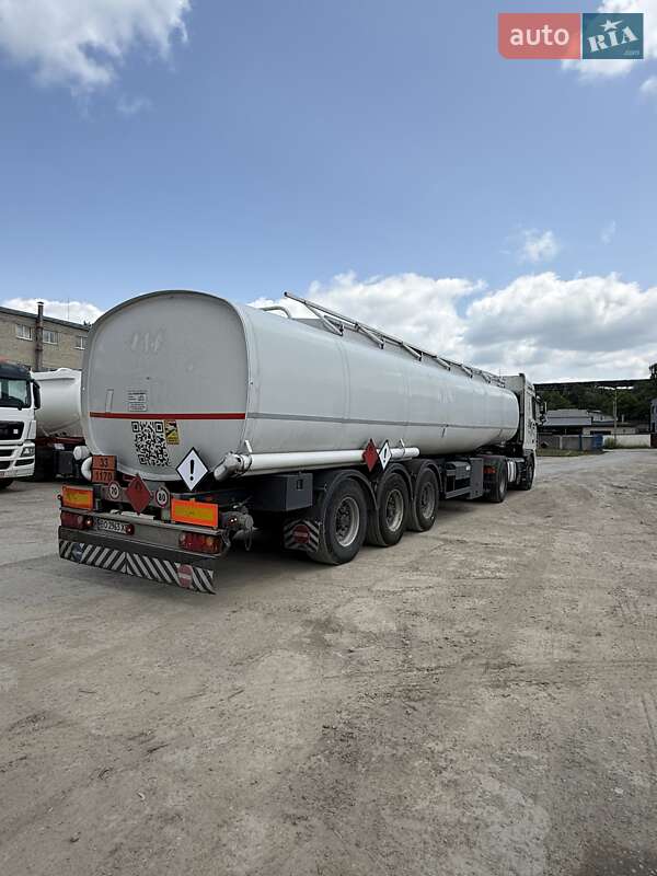 Цистерна напівпричіп OMT 3SCO1 1997 в Тернополі