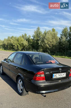 Седан Opel 1.8 Liter 1998 в 