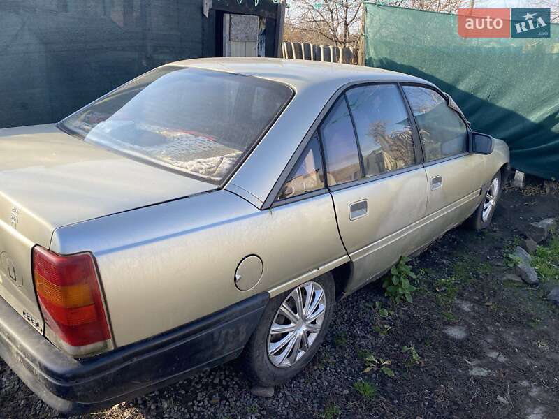 Седан Opel 1.8 Liter 1987 в Золотоноші фото 3 Седан Opel 1.8 Liter 1987 в Золотоноші