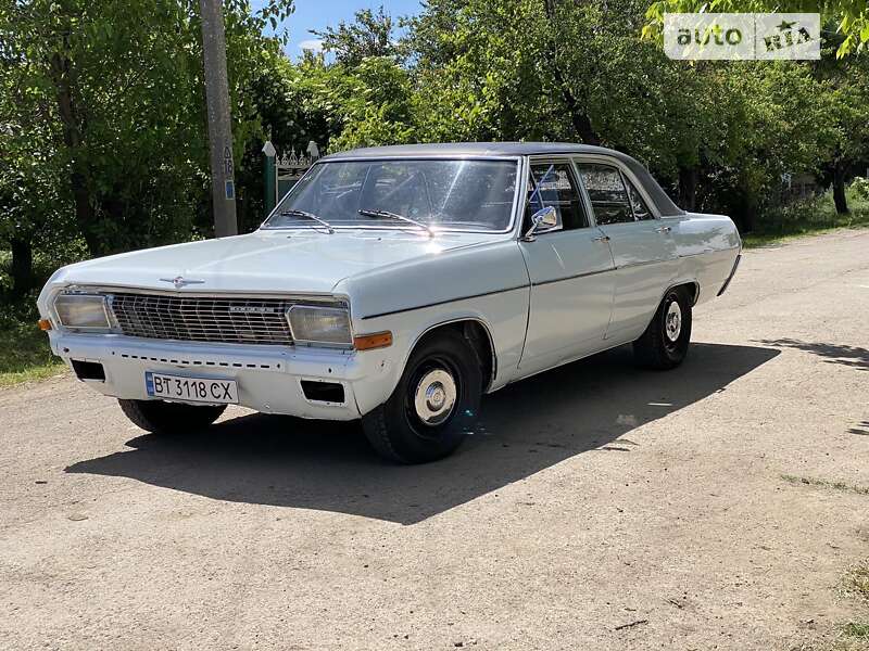 Седан Opel Admiral 1973 в Миколаєві