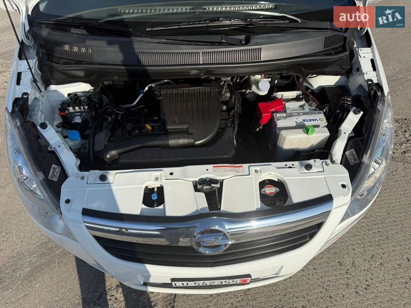 Хэтчбек Opel Agila 2011 в Ужгороде