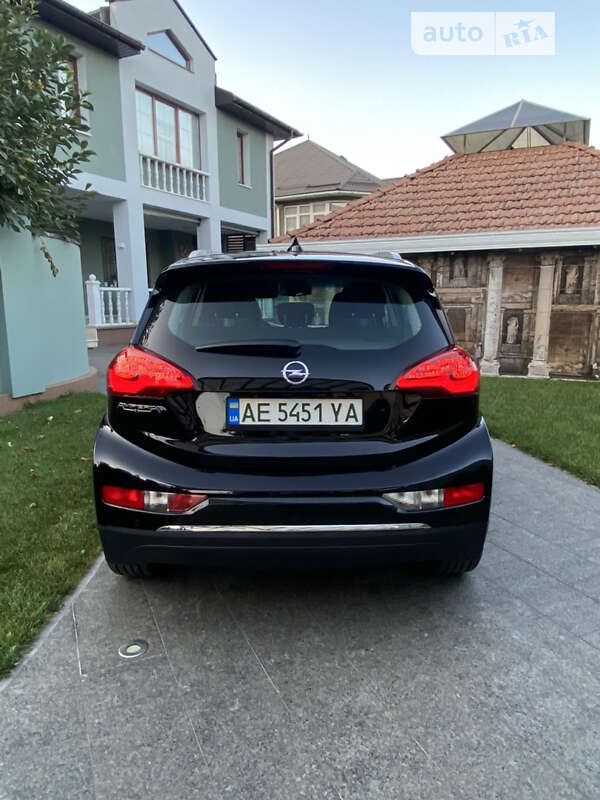 Хэтчбек Opel Ampera-e 2018 в Днепре